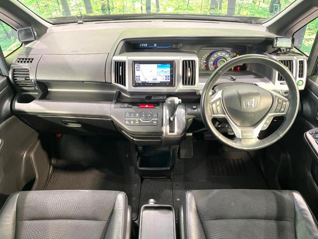 ステップワゴンスパーダ Z クールスピリット 純正ナビ フリップダウンモニター バックカメラ 両側電動スライドドア クルーズコントロール 禁煙 ハーフレザーシート HIDヘッドライト Bluetooth ドラレコ2ch スマートキー ETC(2枚目)