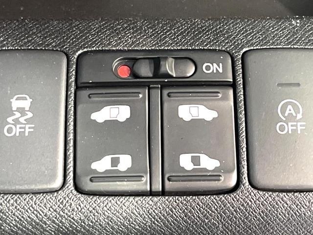 ステップワゴンスパーダ Z クールスピリット 純正ナビ フリップダウンモニター バックカメラ 両側電動スライドドア クルーズコントロール 禁煙 ハーフレザーシート HIDヘッドライト Bluetooth ドラレコ2ch スマートキー ETC(6枚目)