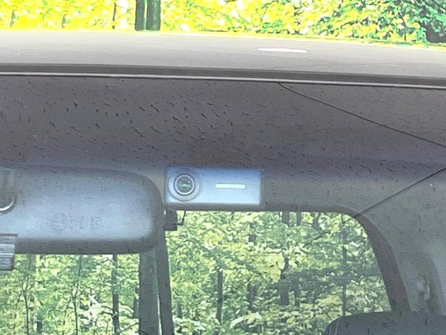 ステップワゴンスパーダ Z クールスピリット 純正ナビ フリップダウンモニター バックカメラ 両側電動スライドドア クルーズコントロール 禁煙 ハーフレザーシート HIDヘッドライト Bluetooth ドラレコ2ch スマートキー ETC(27枚目)