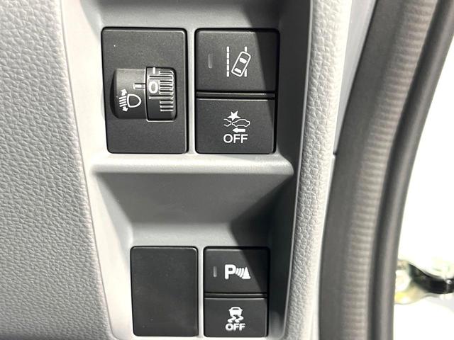 N-VAN G 届出済未使用車 ホンダセンシング アダプティブクルーズコントロール オートエアコン コーナーセンサー オートライト 禁煙 アクセサリーソケット 車線逸脱警報装置 横滑り防止装置(6枚目)