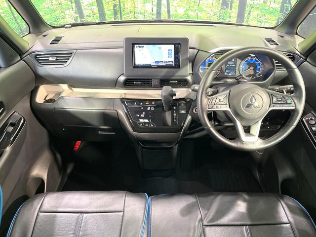 デリカミニ Ｔ　プレミアム　２トーン　ＳＤナビ　全周囲カメラ　ハンズフリー機能付両側電動スライドドア　マイパイロット　デジタルインナーミラー　禁煙　純正革巻ステアリング　ＬＥＤヘッドライト　ドラレコ　ステアリングヒーター（2枚目）