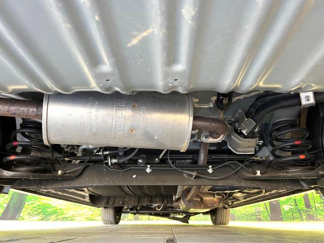 セレナ ｅ－パワー　ハイウェイスターＶ　純正１０型ナビ　フリップダウンモニター　全周囲カメラ　ハンズフリー機能付パワースライドドア　プロパイロット　デジタルインナーミラー　禁煙　ＬＥＤヘッドライト　ドラレコ　リアオートエアコン　ステリモ（19枚目）