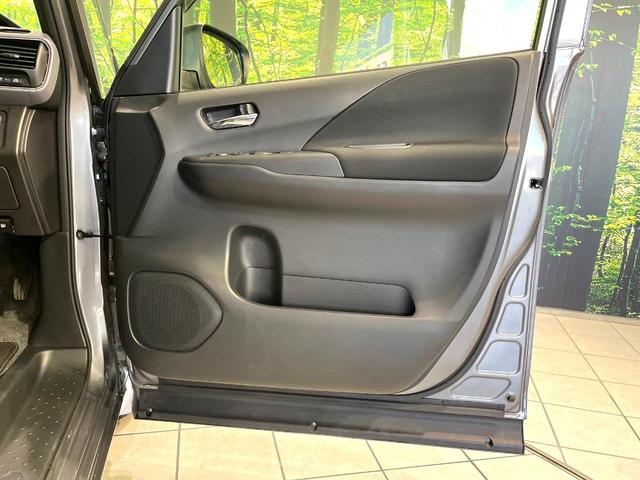 セレナ ｅ－パワー　ハイウェイスターＶ　純正１０型ナビ　フリップダウンモニター　全周囲カメラ　ハンズフリー機能付パワースライドドア　プロパイロット　デジタルインナーミラー　禁煙　ＬＥＤヘッドライト　ドラレコ　リアオートエアコン　ステリモ（41枚目）