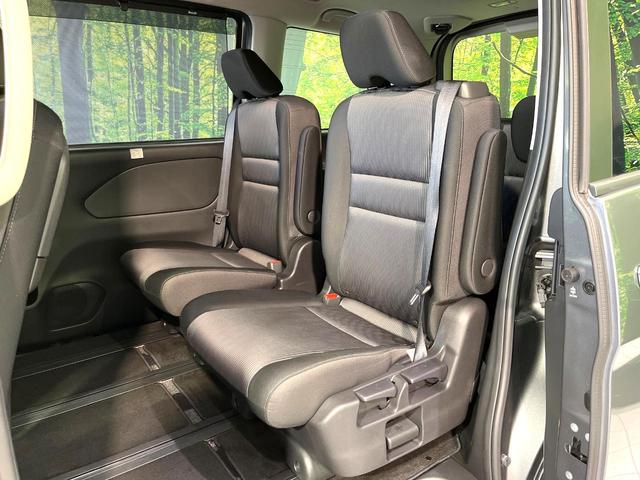 セレナ ｅ－パワー　ハイウェイスターＶ　純正１０型ナビ　フリップダウンモニター　全周囲カメラ　ハンズフリー機能付パワースライドドア　プロパイロット　デジタルインナーミラー　禁煙　ＬＥＤヘッドライト　ドラレコ　リアオートエアコン　ステリモ（49枚目）