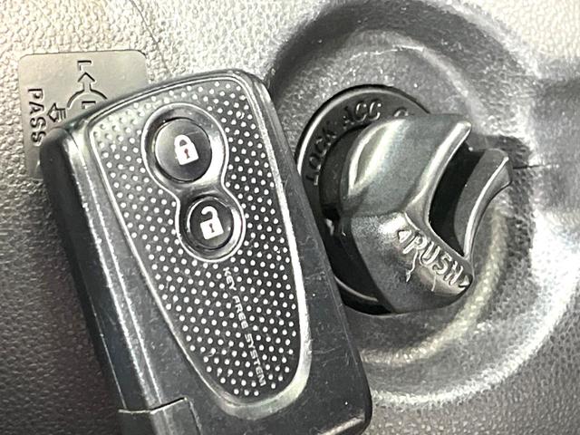 ピクシススペース カスタム　Ｇ　純正ナビ　スマートキー　アイドリングストップ　オートエアコン　ＥＴＣ　Ｂｌｕｅｔｏｏｔｈ　禁煙　ベンチシート　純正革巻ステアリング　ＨＩＤヘッドライト　フォグライト　純正１４インチＡＷ（4枚目）