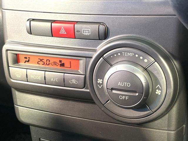 ピクシススペース カスタム　Ｇ　純正ナビ　スマートキー　アイドリングストップ　オートエアコン　ＥＴＣ　Ｂｌｕｅｔｏｏｔｈ　禁煙　ベンチシート　純正革巻ステアリング　ＨＩＤヘッドライト　フォグライト　純正１４インチＡＷ（6枚目）