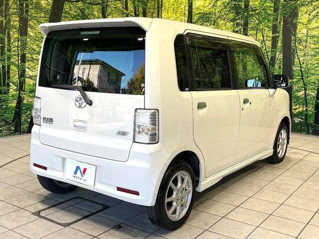 ピクシススペース カスタム　Ｇ　純正ナビ　スマートキー　アイドリングストップ　オートエアコン　ＥＴＣ　Ｂｌｕｅｔｏｏｔｈ　禁煙　ベンチシート　純正革巻ステアリング　ＨＩＤヘッドライト　フォグライト　純正１４インチＡＷ（17枚目）