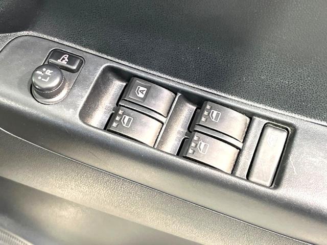 ピクシススペース カスタム　Ｇ　純正ナビ　スマートキー　アイドリングストップ　オートエアコン　ＥＴＣ　Ｂｌｕｅｔｏｏｔｈ　禁煙　ベンチシート　純正革巻ステアリング　ＨＩＤヘッドライト　フォグライト　純正１４インチＡＷ（28枚目）