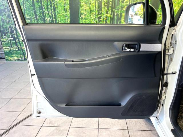 ピクシススペース カスタム　Ｇ　純正ナビ　スマートキー　アイドリングストップ　オートエアコン　ＥＴＣ　Ｂｌｕｅｔｏｏｔｈ　禁煙　ベンチシート　純正革巻ステアリング　ＨＩＤヘッドライト　フォグライト　純正１４インチＡＷ（31枚目）