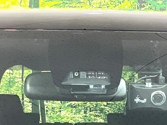 ヴォクシー ＺＳ　煌ＩＩ　純正１０型ナビ　バックカメラ　両側電動スライドドア　セーフティセンス　クルーズコントロール　禁煙　オートハイビーム　ＬＥＤヘッドライト　ドラレコ　ＥＴＣ　ＵＳＢソケット　リアオートエアコン（6枚目）