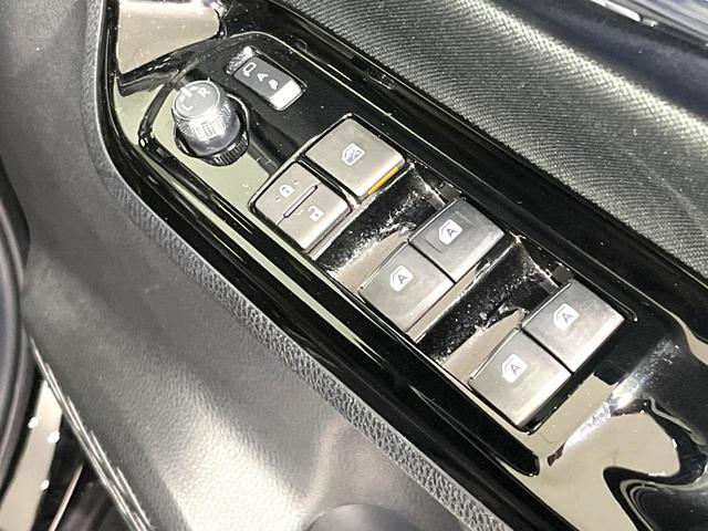 ヴォクシー ＺＳ　煌ＩＩ　純正１０型ナビ　バックカメラ　両側電動スライドドア　セーフティセンス　クルーズコントロール　禁煙　オートハイビーム　ＬＥＤヘッドライト　ドラレコ　ＥＴＣ　ＵＳＢソケット　リアオートエアコン（37枚目）
