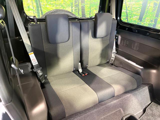 ジムニー ＸＣ　届出済未使用車　セーフティサポート　クルーズコントロール　リアコーナーセンサー　前席シートヒーター　スマートキー　オートエアコン　禁煙　革巻ステアリング　ＬＥＤヘッドライト　トラクションコントロール（10枚目）