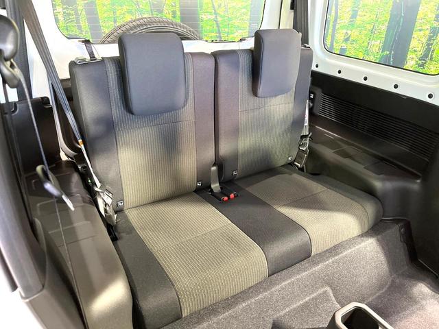 ジムニー ＸＣ　届出済未使用車　スズキセーフティサポート　クルコン　シートヒーター　クリアランスソナー　オートマチックハイビーム　オートエアコン　ＬＥＤヘッドライト　純正１６インチＡＷ　スマートキー　革巻ステアリング（10枚目）