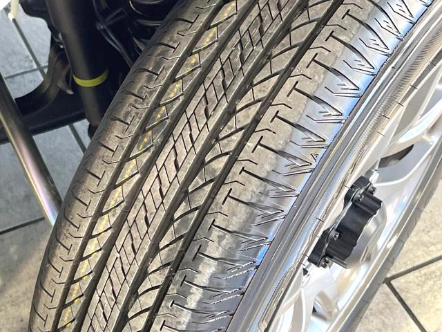 ジムニー ＸＣ　届出済未使用車　スズキセーフティサポート　クルコン　シートヒーター　クリアランスソナー　オートマチックハイビーム　オートエアコン　ＬＥＤヘッドライト　純正１６インチＡＷ　スマートキー　革巻ステアリング（45枚目）