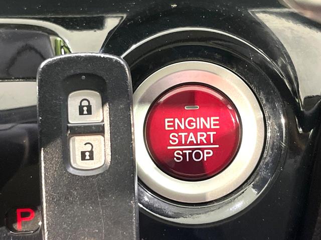 Ｎ－ＷＧＮカスタム Ｇ　メモリーナビ　Ｂｌｕｅｔｏｏｔｈ　フルセグ　ＨＩＤヘッドライト　スマートキー　オートエアコン　オートライト　アイドリングストップ　アームレスト　電動格納ミラー　プライバシーガラス　禁煙車　ドアバイザー（4枚目）