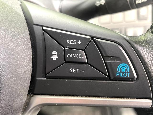 セレナ ハイウェイスター　ＶセレクションＩＩ　純正９型ナビ　フリップダウンモニター　全周囲カメラ　ハンズフリー機能付パワースライドドア　プロパイロット　禁煙　ＬＥＤヘッドライト　デジタルインナーミラー　リアオートエアコン　Ｂｌｕｅｔｏｏｔｈ（7枚目）