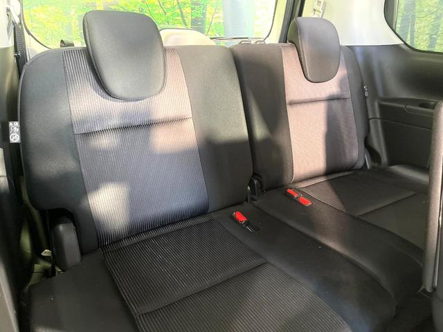 セレナ ハイウェイスター　ＶセレクションＩＩ　純正９型ナビ　フリップダウンモニター　全周囲カメラ　ハンズフリー機能付パワースライドドア　プロパイロット　禁煙　ＬＥＤヘッドライト　デジタルインナーミラー　リアオートエアコン　Ｂｌｕｅｔｏｏｔｈ（10枚目）