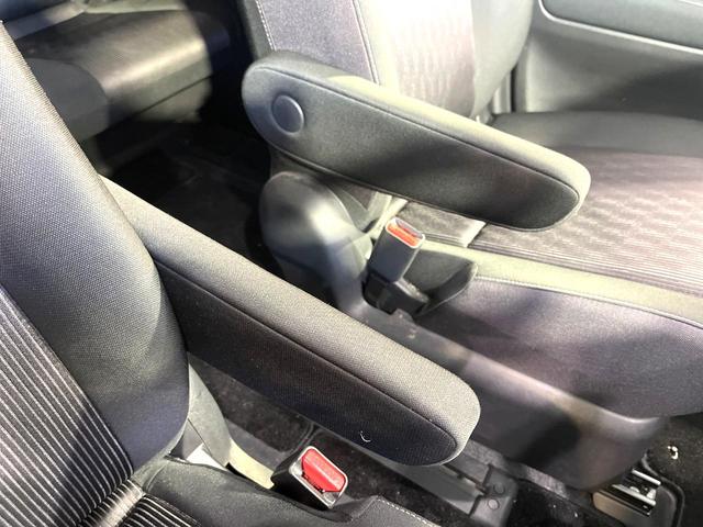 セレナ ハイウェイスター　ＶセレクションＩＩ　純正９型ナビ　フリップダウンモニター　全周囲カメラ　ハンズフリー機能付パワースライドドア　プロパイロット　禁煙　ＬＥＤヘッドライト　デジタルインナーミラー　リアオートエアコン　Ｂｌｕｅｔｏｏｔｈ（41枚目）