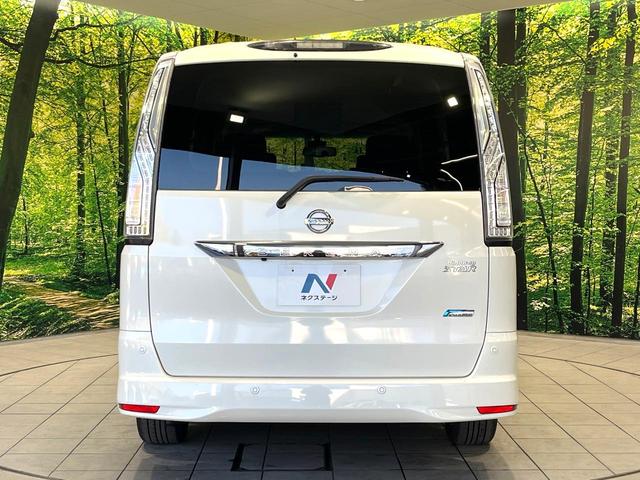 セレナ ハイウェイスター　Ｖセレクション＋セーフティ　ＳＨＶ　純正ナビ　フリップダウンモニター　全周囲カメラ　両側電動スライドドア　エマージェンシーブレーキ　禁煙　クルーズコントロール　ＬＥＤヘッドライト　革巻ステアリング　リアオートエアコン　ロールサンシェード（16枚目）