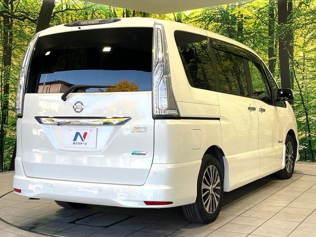 セレナ ハイウェイスター　Ｖセレクション＋セーフティ　ＳＨＶ　純正ナビ　フリップダウンモニター　全周囲カメラ　両側電動スライドドア　エマージェンシーブレーキ　禁煙　クルーズコントロール　ＬＥＤヘッドライト　革巻ステアリング　リアオートエアコン　ロールサンシェード（18枚目）