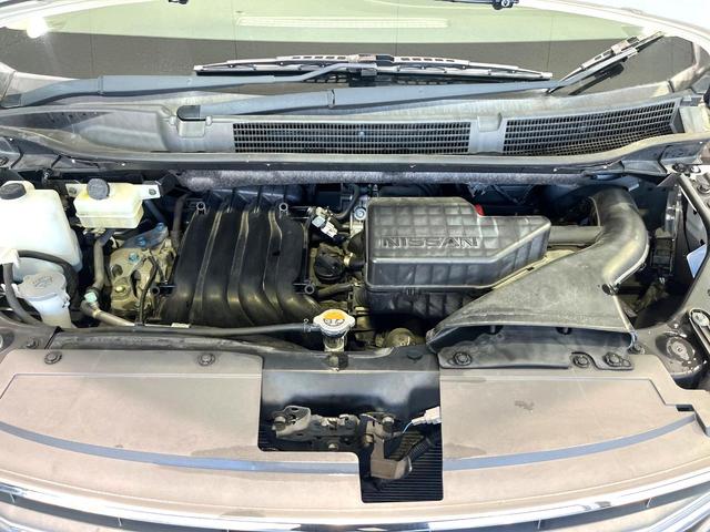 セレナ ハイウェイスター　Ｖセレクション＋セーフティ　ＳＨＶ　純正ナビ　フリップダウンモニター　全周囲カメラ　両側電動スライドドア　エマージェンシーブレーキ　禁煙　クルーズコントロール　ＬＥＤヘッドライト　革巻ステアリング　リアオートエアコン　ロールサンシェード（19枚目）