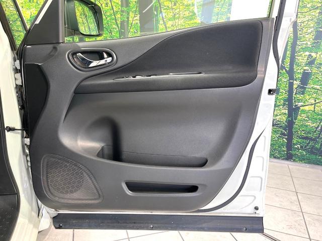 セレナ ハイウェイスター　Ｖセレクション＋セーフティ　ＳＨＶ　純正ナビ　フリップダウンモニター　全周囲カメラ　両側電動スライドドア　エマージェンシーブレーキ　禁煙　クルーズコントロール　ＬＥＤヘッドライト　革巻ステアリング　リアオートエアコン　ロールサンシェード（39枚目）