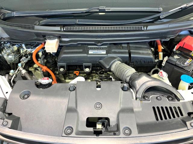 ステップワゴンスパーダ e:HEVスパーダ G・EX ホンダセンシング 純正10型ナビ バックカメラ 両側電動スライドドア ホンダセンシング リアオートエアコン シートヒーター 禁煙 ハーフレザーシート 革巻ステアリング LEDヘッドライト ドラレコ2ch USBソケット(18枚目)
