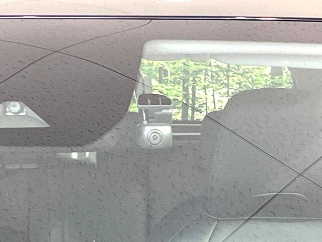 ノート Ｘ　メーカー９インチナビ　全周囲カメラ　衝突被害軽減　プロパイロット　禁煙車　ドラレコ　コーナーセンサー　スマートキー　ＬＥＤヘッド　ＥＴＣ２．０　オートハイビーム　合皮レザーシート　オートエアコン（7枚目）