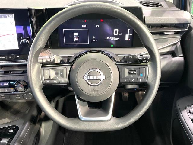 ノート Ｘ　メーカー９インチナビ　全周囲カメラ　衝突被害軽減　プロパイロット　禁煙車　ドラレコ　コーナーセンサー　スマートキー　ＬＥＤヘッド　ＥＴＣ２．０　オートハイビーム　合皮レザーシート　オートエアコン（11枚目）