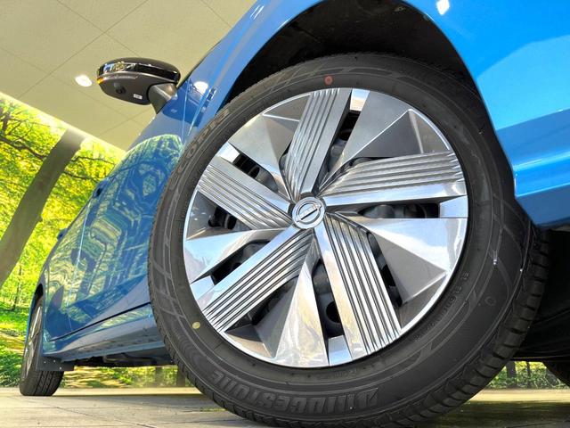 ノート Ｘ　メーカー９インチナビ　全周囲カメラ　衝突被害軽減　プロパイロット　禁煙車　ドラレコ　コーナーセンサー　スマートキー　ＬＥＤヘッド　ＥＴＣ２．０　オートハイビーム　合皮レザーシート　オートエアコン（13枚目）