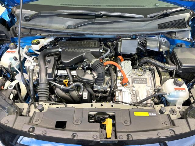 ノート Ｘ　メーカー９インチナビ　全周囲カメラ　衝突被害軽減　プロパイロット　禁煙車　ドラレコ　コーナーセンサー　スマートキー　ＬＥＤヘッド　ＥＴＣ２．０　オートハイビーム　合皮レザーシート　オートエアコン（18枚目）