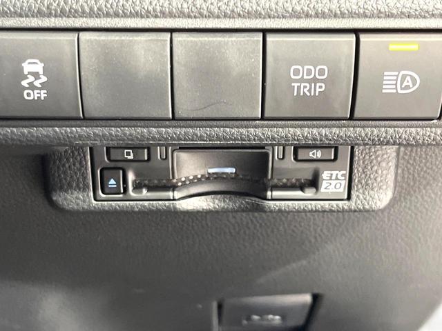 カローラスポーツ ハイブリッドＧ　Ｚ　純正１０．５型ディスプレイオーディオ　バックカメラ　レーダークルーズコントロール　シートヒーター　ブラインドスポットモニター　禁煙　ＥＴＣ　革巻ステアリング　ＬＥＤヘッドライト　Ｂｌｕｅｔｏｏｔｈ（8枚目）