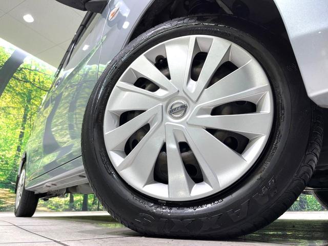 デイズ Ｊ　純正ナビ　エアコン　キーレス　アームレスト　電動格納ミラー　ファインビジョンメーター　禁煙　ＡＢＳ　アイボリースエード調クロスシート　ベンチシート　ワンセグＴＶ　パワーウインドウ（13枚目）