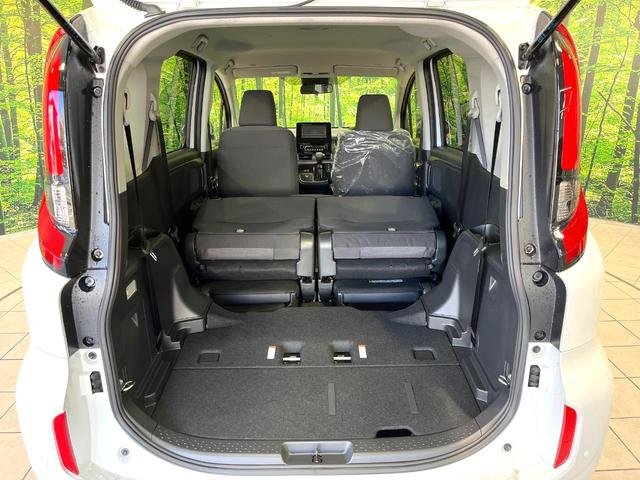 シエンタ ハイブリッドX 登録済未使用車 セーフティセンス レーダークルーズコントロール 電動スライドドア オートエアコン ステアリングスイッチ 禁煙 LEDヘッドライト USBソケット オートハイビーム 電動格納ミラー(11枚目)