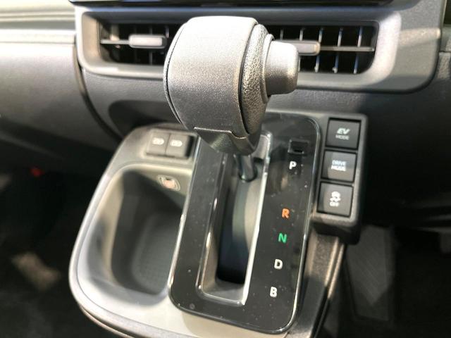 シエンタ ハイブリッドX 登録済未使用車 セーフティセンス レーダークルーズコントロール 電動スライドドア オートエアコン ステアリングスイッチ 禁煙 LEDヘッドライト USBソケット オートハイビーム 電動格納ミラー(21枚目)