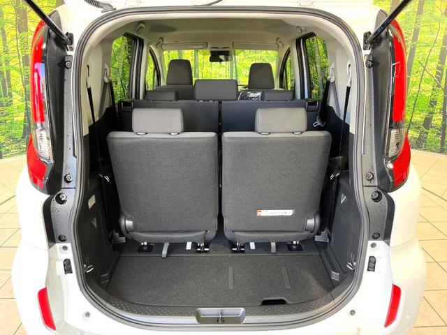 シエンタ ハイブリッドX 登録済未使用車 セーフティセンス レーダークルーズコントロール 電動スライドドア オートエアコン ステアリングスイッチ 禁煙 LEDヘッドライト USBソケット オートハイビーム 電動格納ミラー(37枚目)