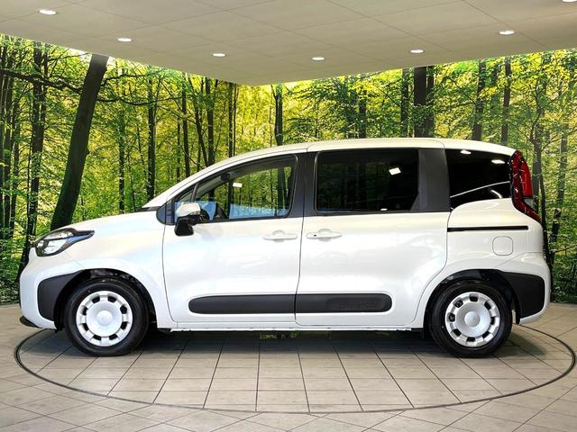 シエンタ ハイブリッドX 登録済未使用車 セーフティセンス レーダークルーズコントロール 電動スライドドア オートエアコン ステアリングスイッチ 禁煙 LEDヘッドライト USBソケット オートハイビーム 電動格納ミラー(40枚目)