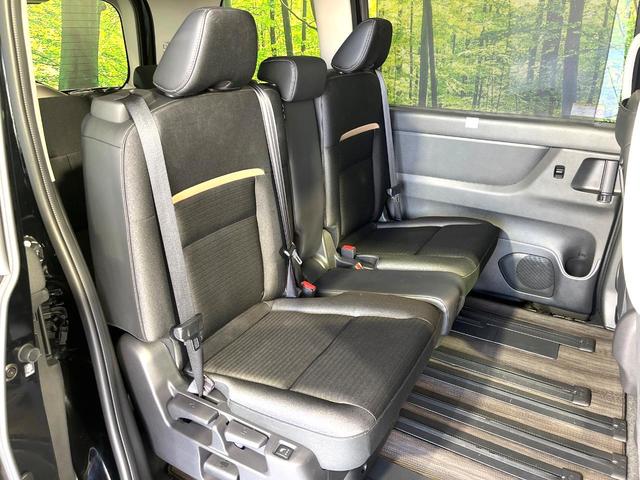 セレナ e-パワー ハイウェイスターV 純正12.3型ナビ 全周囲カメラ ハンズフリー機能付パワースライドドア シートヒーター 禁煙 ハーフレザーシート LEDヘッドライト デジタルインナーミラー リアオートエアコン シートヒーター(9枚目)