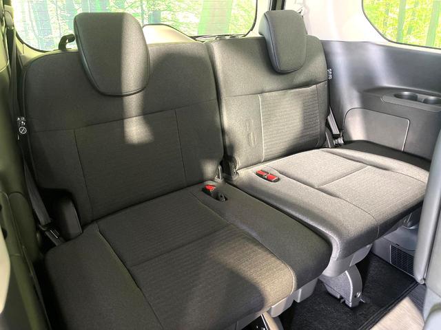 セレナ e-パワー ハイウェイスターV 純正12.3型ナビ 全周囲カメラ ハンズフリー機能付パワースライドドア シートヒーター 禁煙 ハーフレザーシート LEDヘッドライト デジタルインナーミラー リアオートエアコン シートヒーター(10枚目)