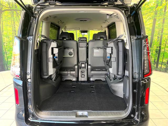 セレナ e-パワー ハイウェイスターV 純正12.3型ナビ 全周囲カメラ ハンズフリー機能付パワースライドドア シートヒーター 禁煙 ハーフレザーシート LEDヘッドライト デジタルインナーミラー リアオートエアコン シートヒーター(11枚目)