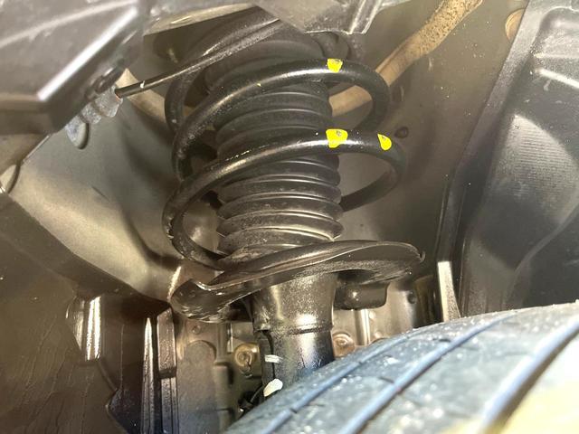 セレナ e-パワー ハイウェイスターV 純正12.3型ナビ 全周囲カメラ ハンズフリー機能付パワースライドドア シートヒーター 禁煙 ハーフレザーシート LEDヘッドライト デジタルインナーミラー リアオートエアコン シートヒーター(20枚目)