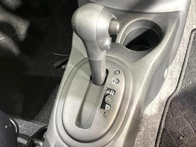 ノート X SDナビ バックカメラ Bluetooth 衝突軽減システム 車線逸脱警告 LEDヘッドライト オートライト アイドリングストップ 電動格納ミラー スマートキー プライバシーガラス ワンオーナー(27枚目)