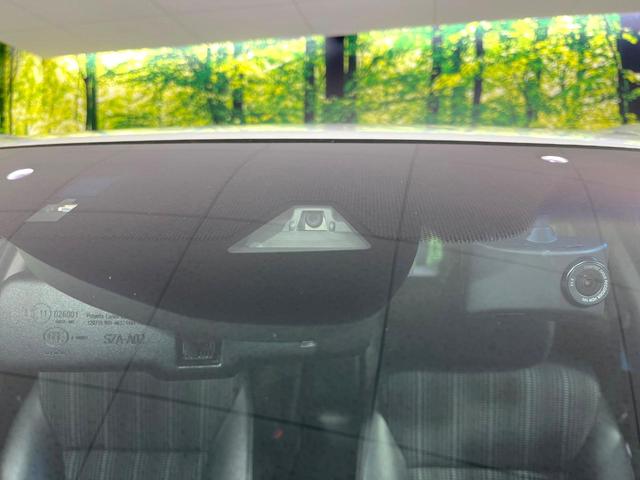 ヴェゼル ハイブリッドＺ・ホンダセンシング　ＳＤナビ　バックカメラ　ホンダセンシング　アダプティブクルーズ　Ｂｌｕｅｔｏｏｔｈ　シートヒーター　ＥＴＣ　ドラレコ　電子パーキング　オートデュアルエアコン　スマートキー　チップアップシート（5枚目）