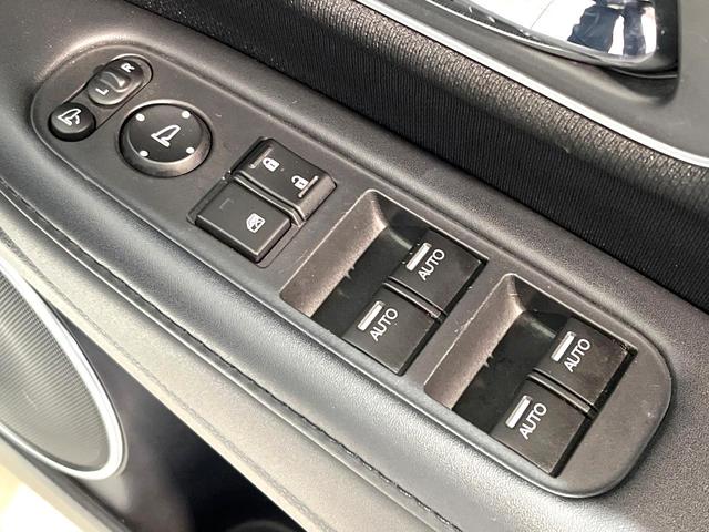 ヴェゼル ハイブリッドＺ・ホンダセンシング　ＳＤナビ　バックカメラ　ホンダセンシング　アダプティブクルーズ　Ｂｌｕｅｔｏｏｔｈ　シートヒーター　ＥＴＣ　ドラレコ　電子パーキング　オートデュアルエアコン　スマートキー　チップアップシート（34枚目）