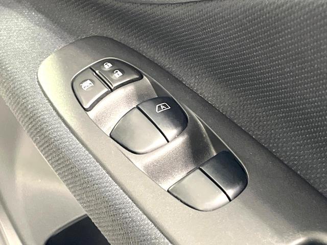 セレナ ハイウェイスター　Ｓ－ハイブリッド　純正ナビ　フリップダウンモニター　バックカメラ　両側電動スライドドア　リアオートエアコン　禁煙　Ｂｌｕｅｔｏｏｔｈ　ＨＩＤヘッドライト　アイドリングストップ　クルーズコントロール　オートライト（36枚目）