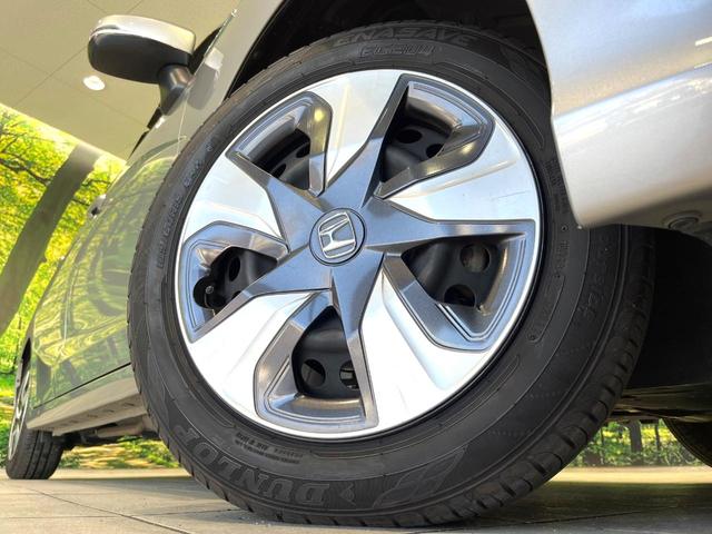 フィットハイブリッド Ｆ　純正ナビ　バックカメラ　スマートキー　ＥＴＣ　ドラレコ　禁煙　ステアリングスイッチ　ＬＥＤヘッドライト　Ｂｌｕｅｔｏｏｔｈ　ＵＳＢソケット　オートエアコン　電動格納ミラー　フォグライト（13枚目）