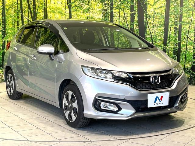 フィットハイブリッド Ｆ　純正ナビ　バックカメラ　スマートキー　ＥＴＣ　ドラレコ　禁煙　ステアリングスイッチ　ＬＥＤヘッドライト　Ｂｌｕｅｔｏｏｔｈ　ＵＳＢソケット　オートエアコン　電動格納ミラー　フォグライト（16枚目）