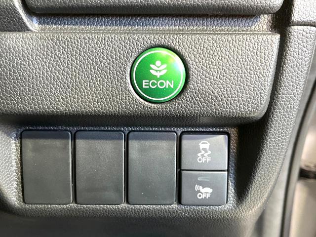 フィットハイブリッド Ｆ　純正ナビ　バックカメラ　スマートキー　ＥＴＣ　ドラレコ　禁煙　ステアリングスイッチ　ＬＥＤヘッドライト　Ｂｌｕｅｔｏｏｔｈ　ＵＳＢソケット　オートエアコン　電動格納ミラー　フォグライト（29枚目）