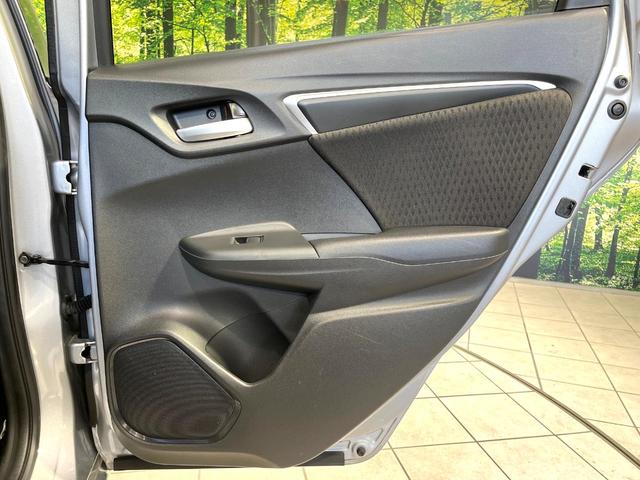 フィットハイブリッド Ｆ　純正ナビ　バックカメラ　スマートキー　ＥＴＣ　ドラレコ　禁煙　ステアリングスイッチ　ＬＥＤヘッドライト　Ｂｌｕｅｔｏｏｔｈ　ＵＳＢソケット　オートエアコン　電動格納ミラー　フォグライト（38枚目）