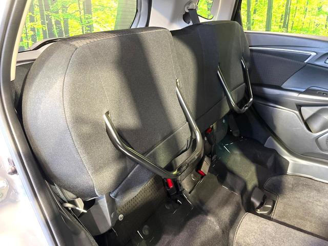 フィットハイブリッド Ｆ　純正ナビ　バックカメラ　スマートキー　ＥＴＣ　ドラレコ　禁煙　ステアリングスイッチ　ＬＥＤヘッドライト　Ｂｌｕｅｔｏｏｔｈ　ＵＳＢソケット　オートエアコン　電動格納ミラー　フォグライト（43枚目）